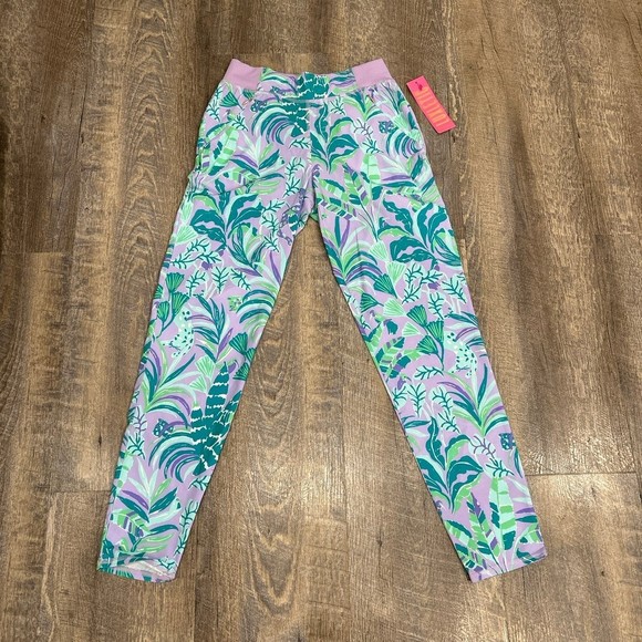 Lilly Pulitzer Pants - Lilly Pulitzer purple and green run around pants on the chase size xxs